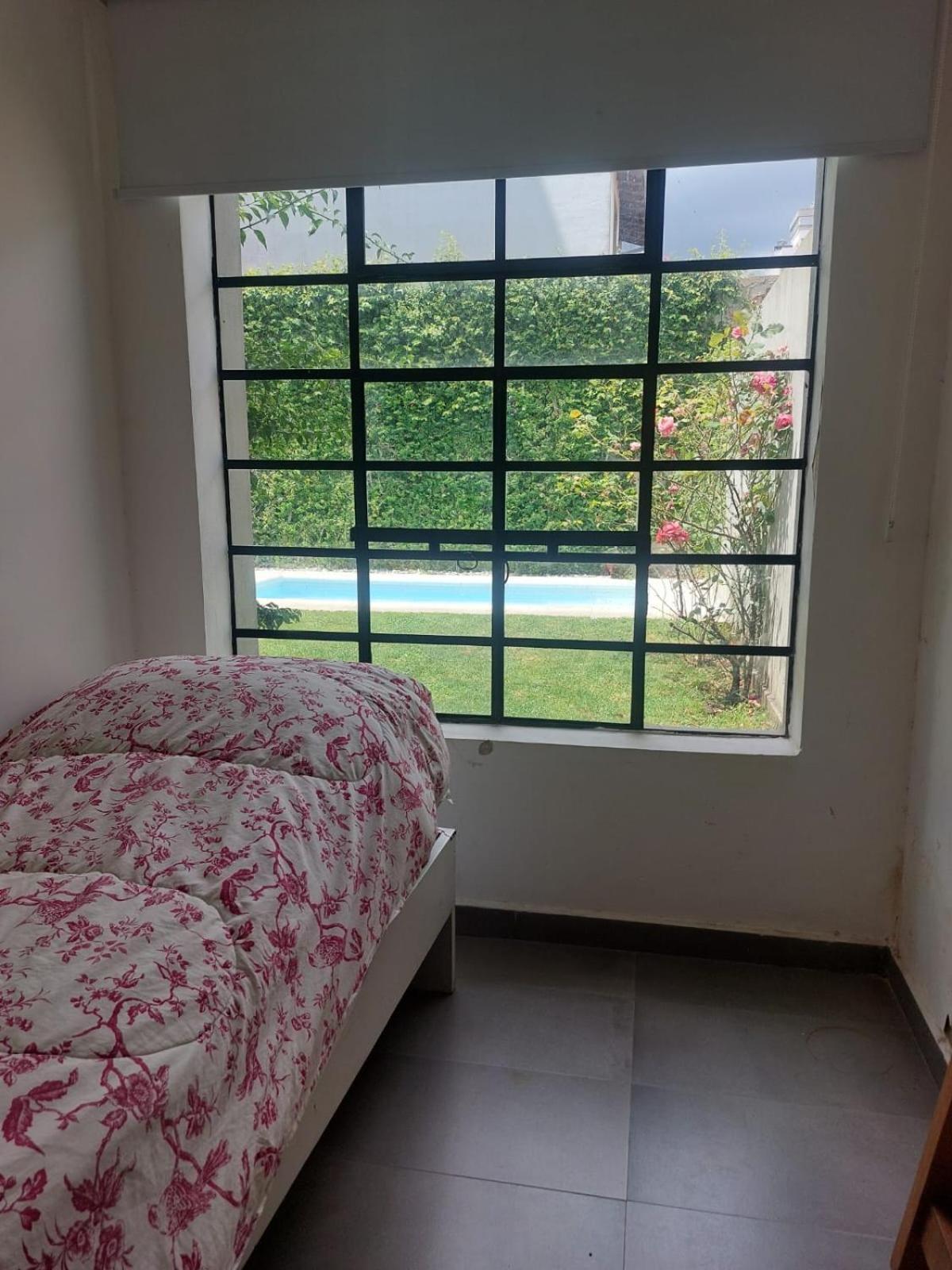 Casa Centrica Con Pileta Y Parrilla