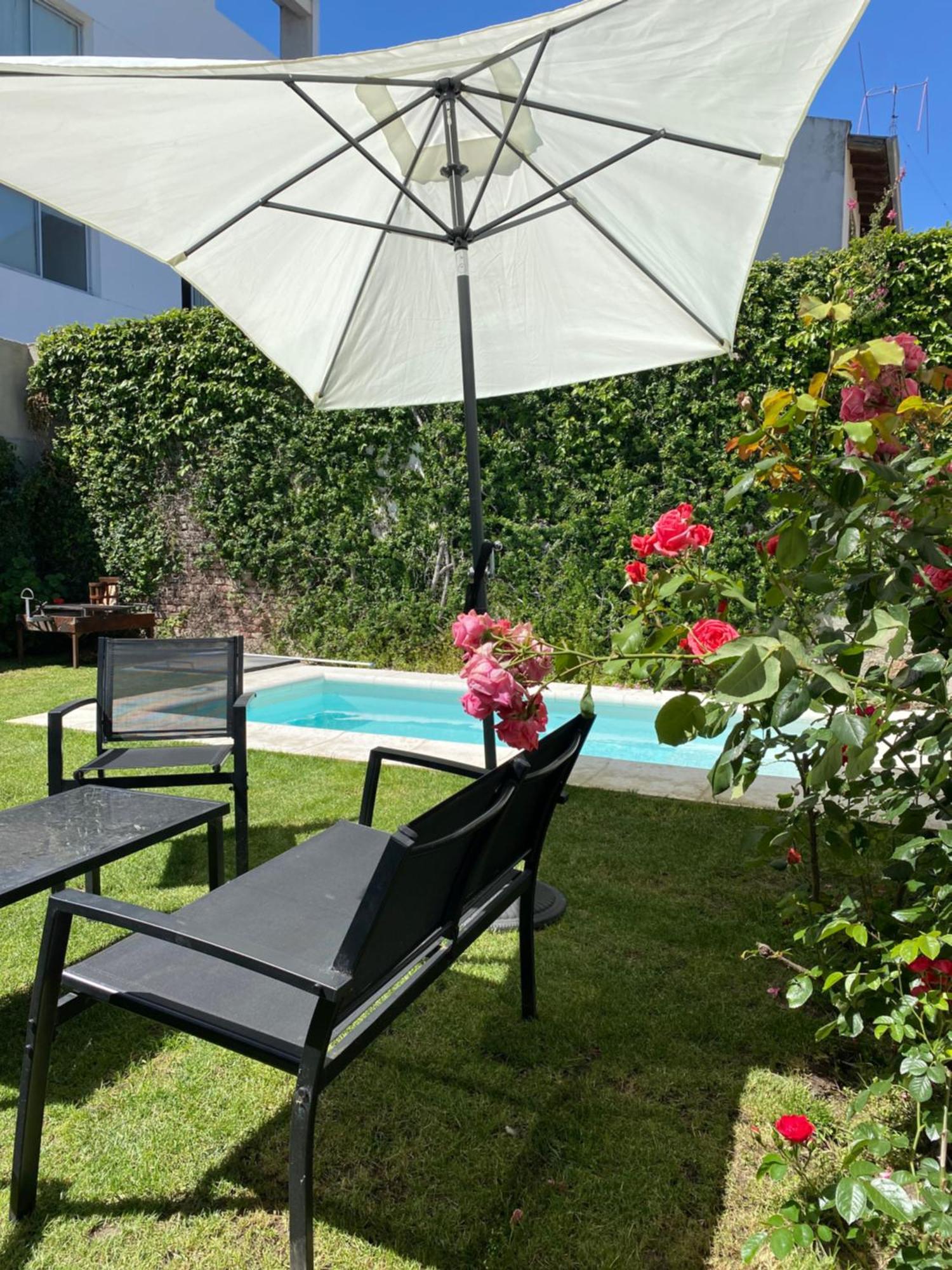 Casa Centrica Con Pileta Y Parrilla Tandil